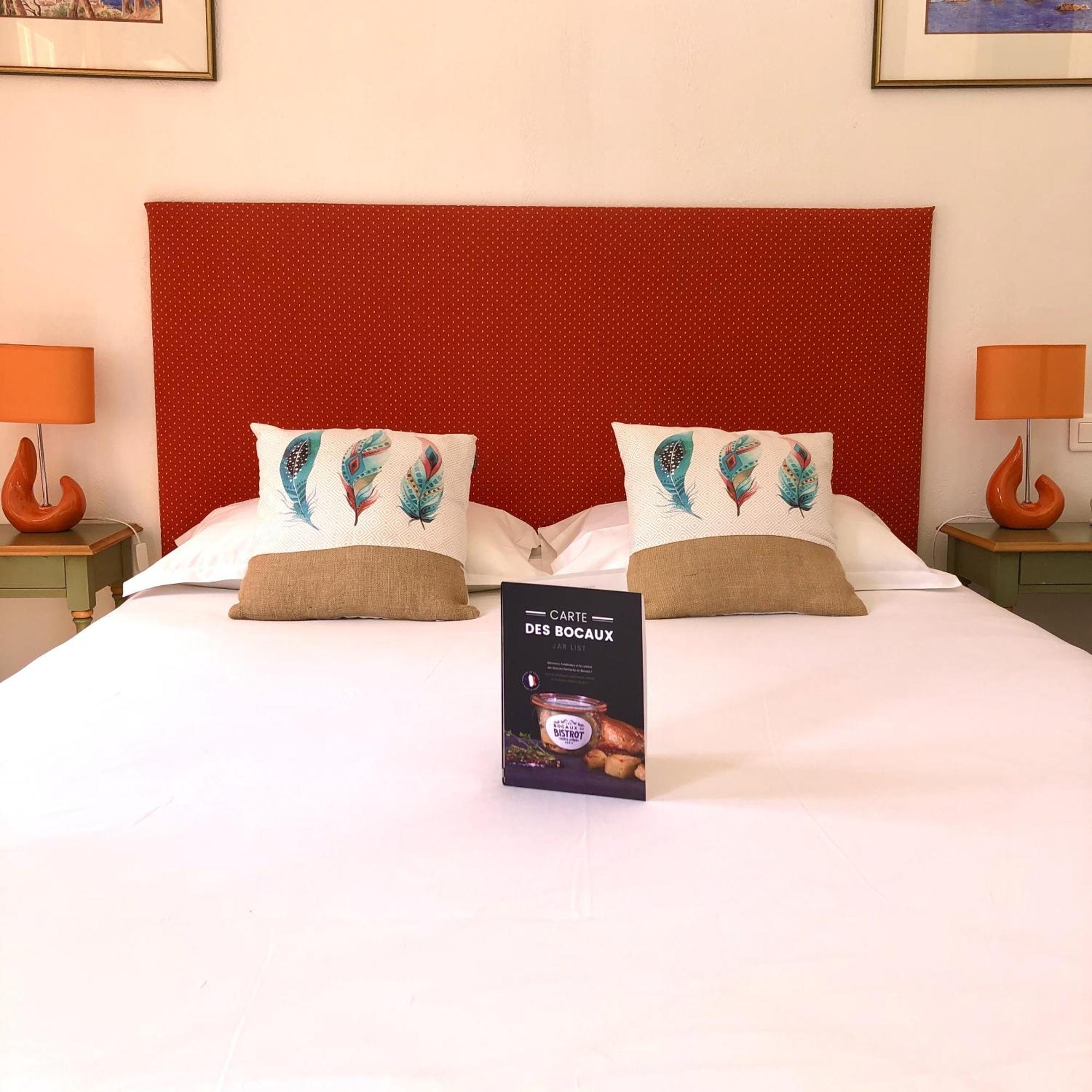 Hotel Jas Neuf Сен Максим Екстериор снимка